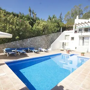 Miia Panda - Rustic Villa Mijas